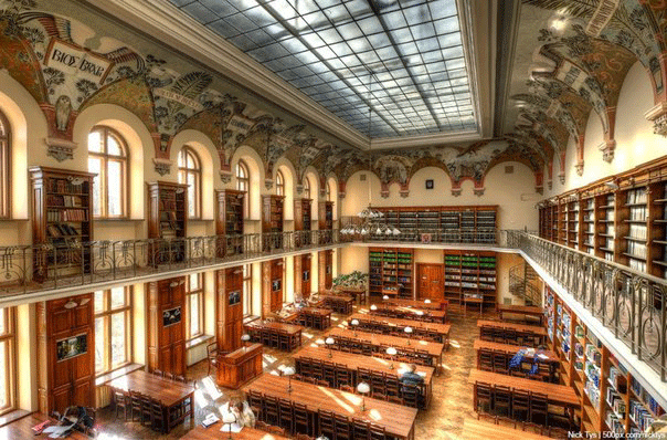 Читальний зал Наукової бібліотеки Львівського університету