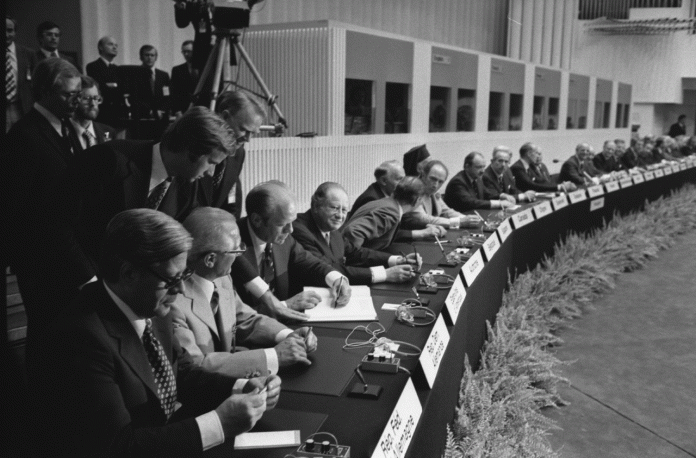 Підписання Гельсінських угод у 1975 році