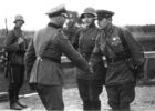 Зустріч радянських і німецьких офіцерів, жовтень 1939 року.