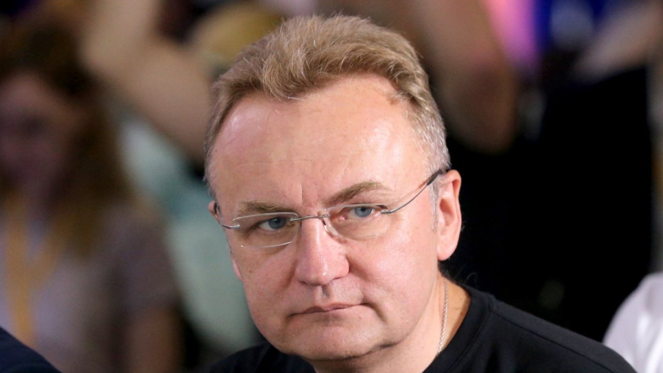 Близько 50 тисяч львів'ян отримають воду до кінця дня — терміни Садового