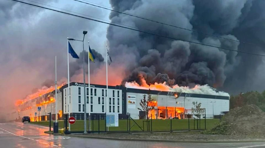 Російська атака на Львів: пожежа в індустріальному парку Sparrow
