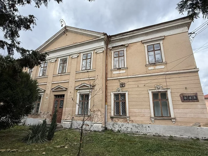 Реставрація вежи Будинку магістрату у Стрию: понад 6 млн гривень