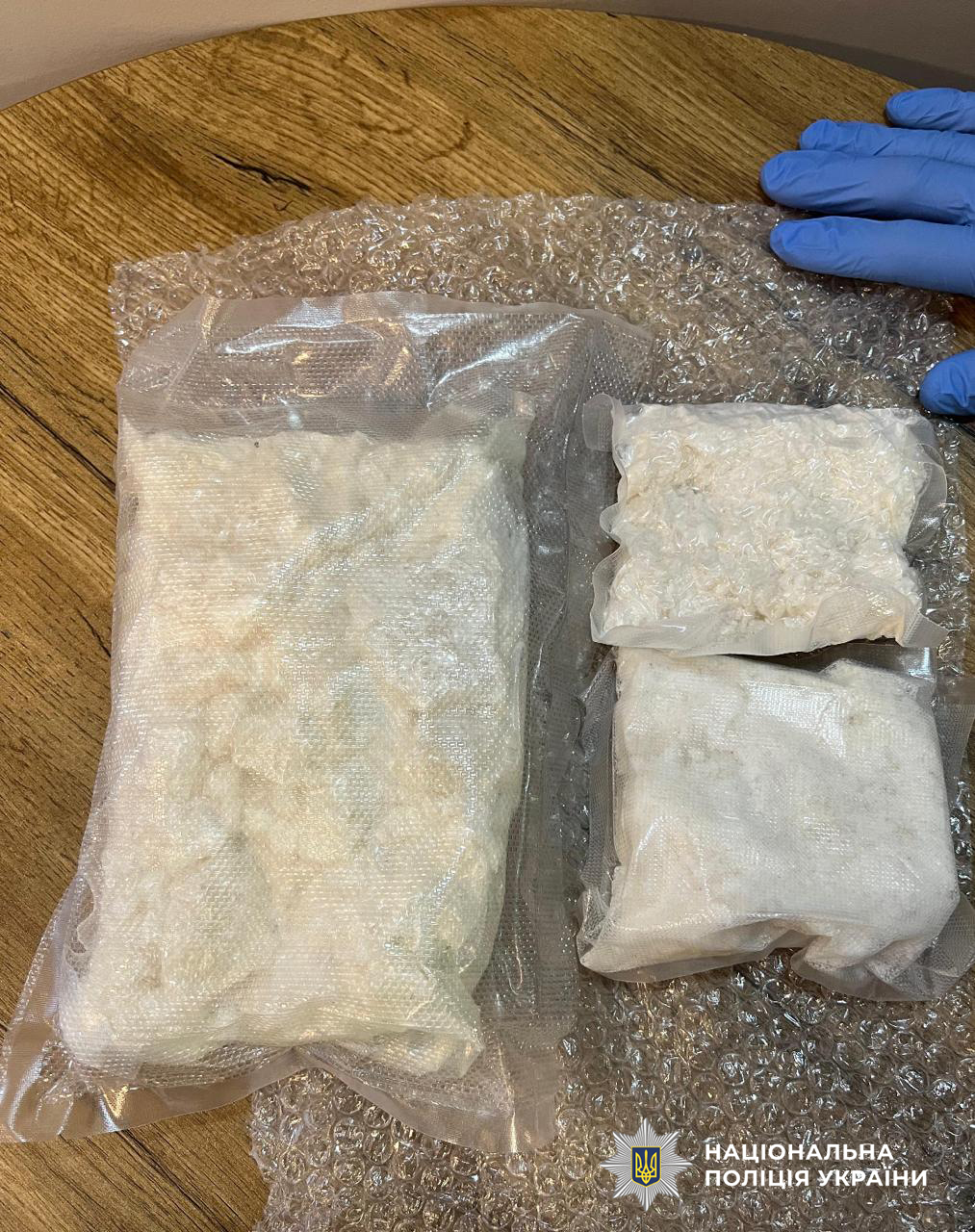 У Львові затримали матір, яка використовувала дитину для розповсюдження наркотиків