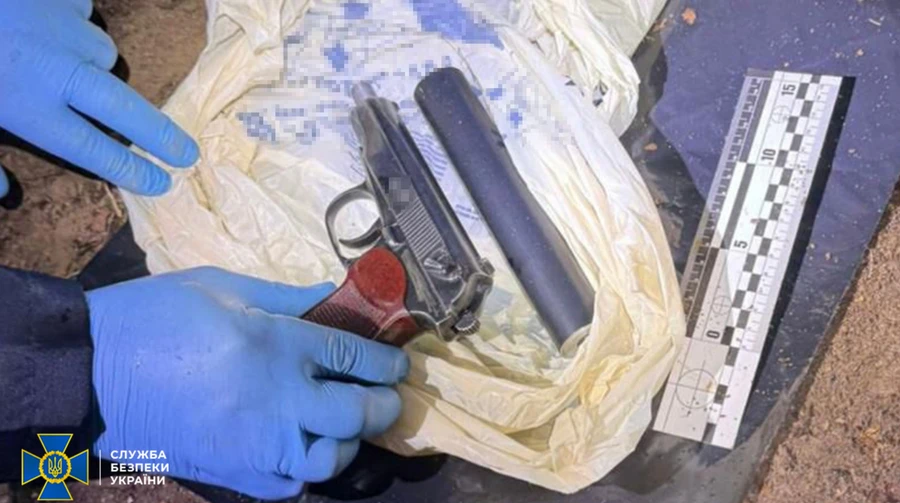 Вбивство Парубія: СБУ показала пістолет кілера та розкрила російський слід