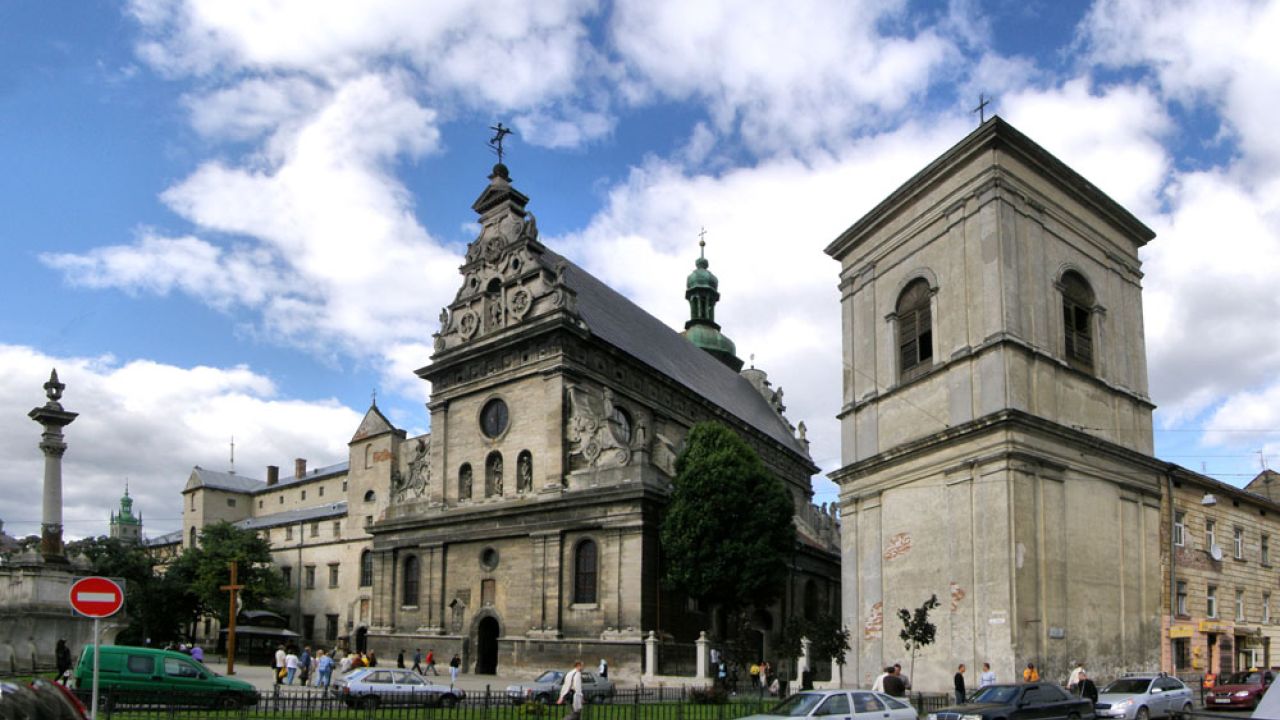 Російський дрон пошкодив Бернардинський монастир у Львові