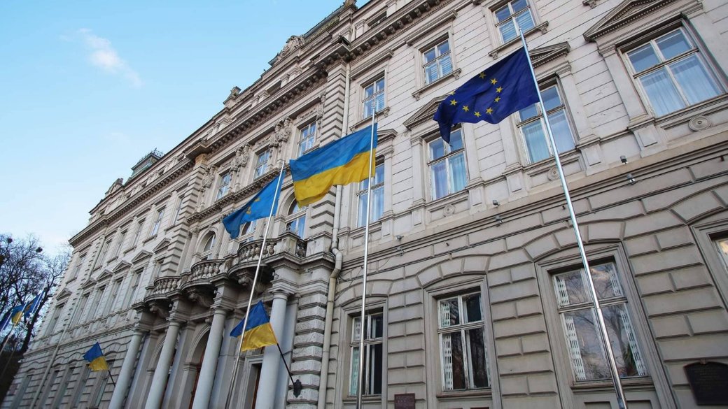 Зарплата у 35 тисяч гривень: у Львівській ОВА пояснили новий регіональний критерій для бронювання